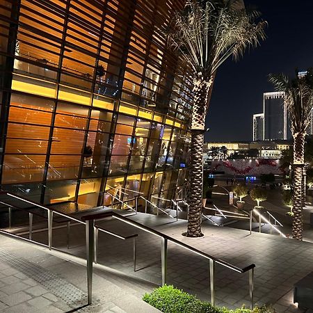 Downtown Luxury - Stunning Burj Khalifa & Sea View - 5 Minutes Walk To Dubai Mall מראה חיצוני תמונה