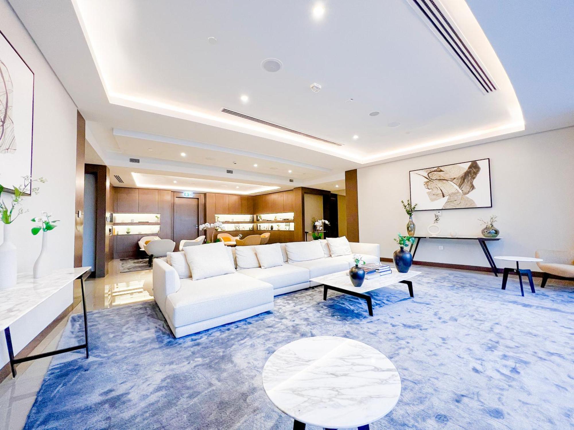 Downtown Luxury - Stunning Burj Khalifa & Sea View - 5 Minutes Walk To Dubai Mall מראה חיצוני תמונה