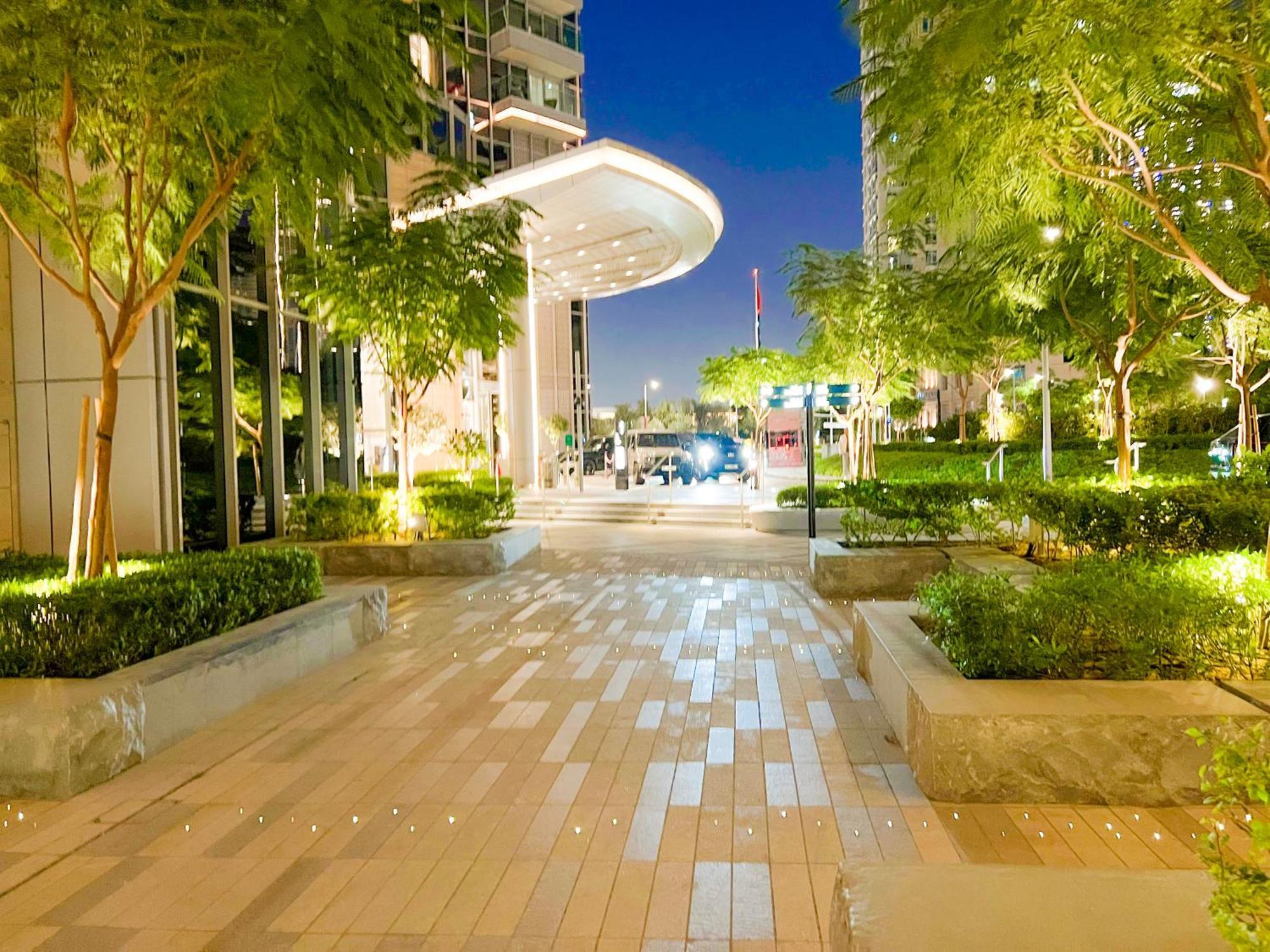 Downtown Luxury - Stunning Burj Khalifa & Sea View - 5 Minutes Walk To Dubai Mall מראה חיצוני תמונה