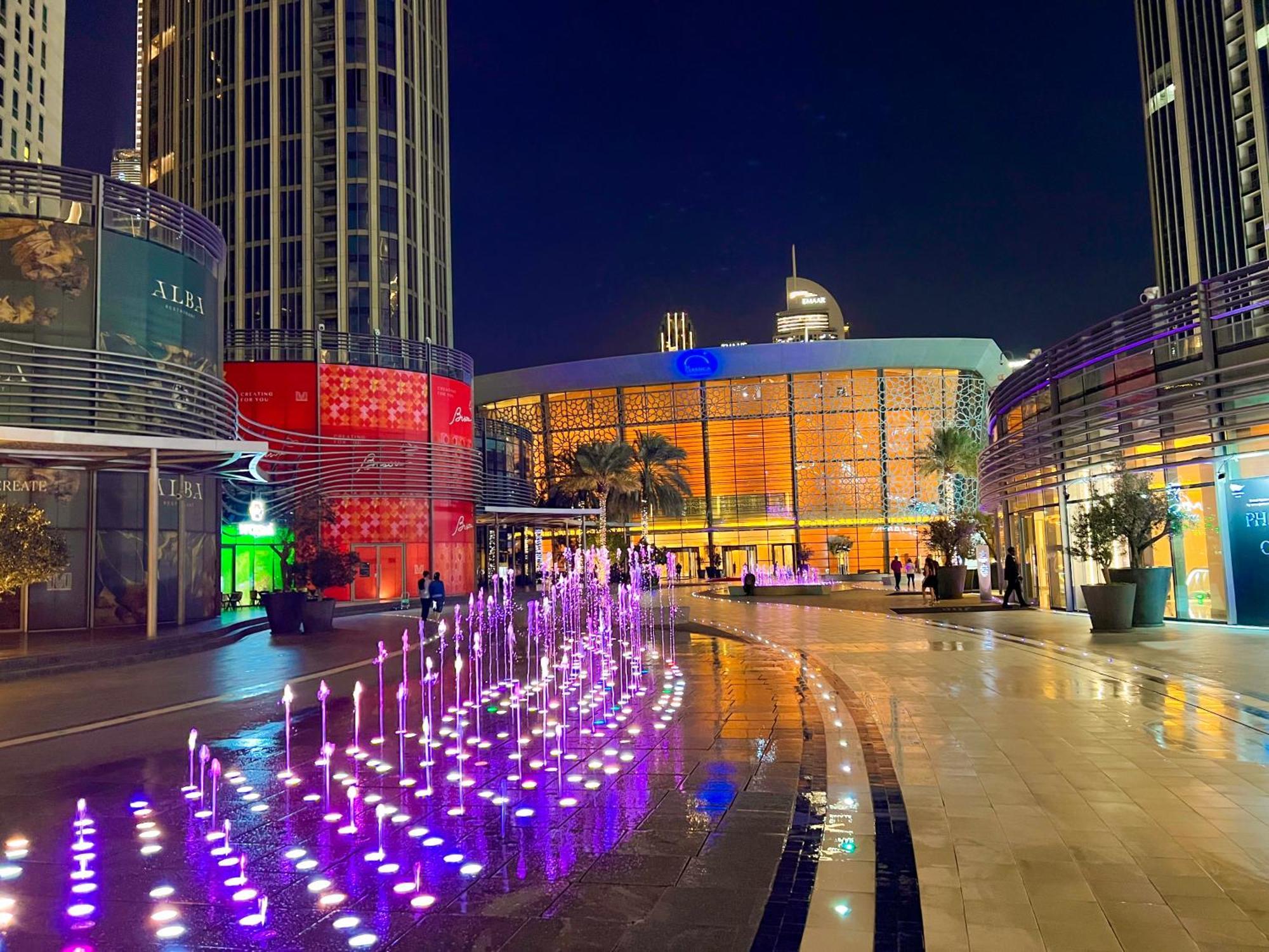 Downtown Luxury - Stunning Burj Khalifa & Sea View - 5 Minutes Walk To Dubai Mall מראה חיצוני תמונה