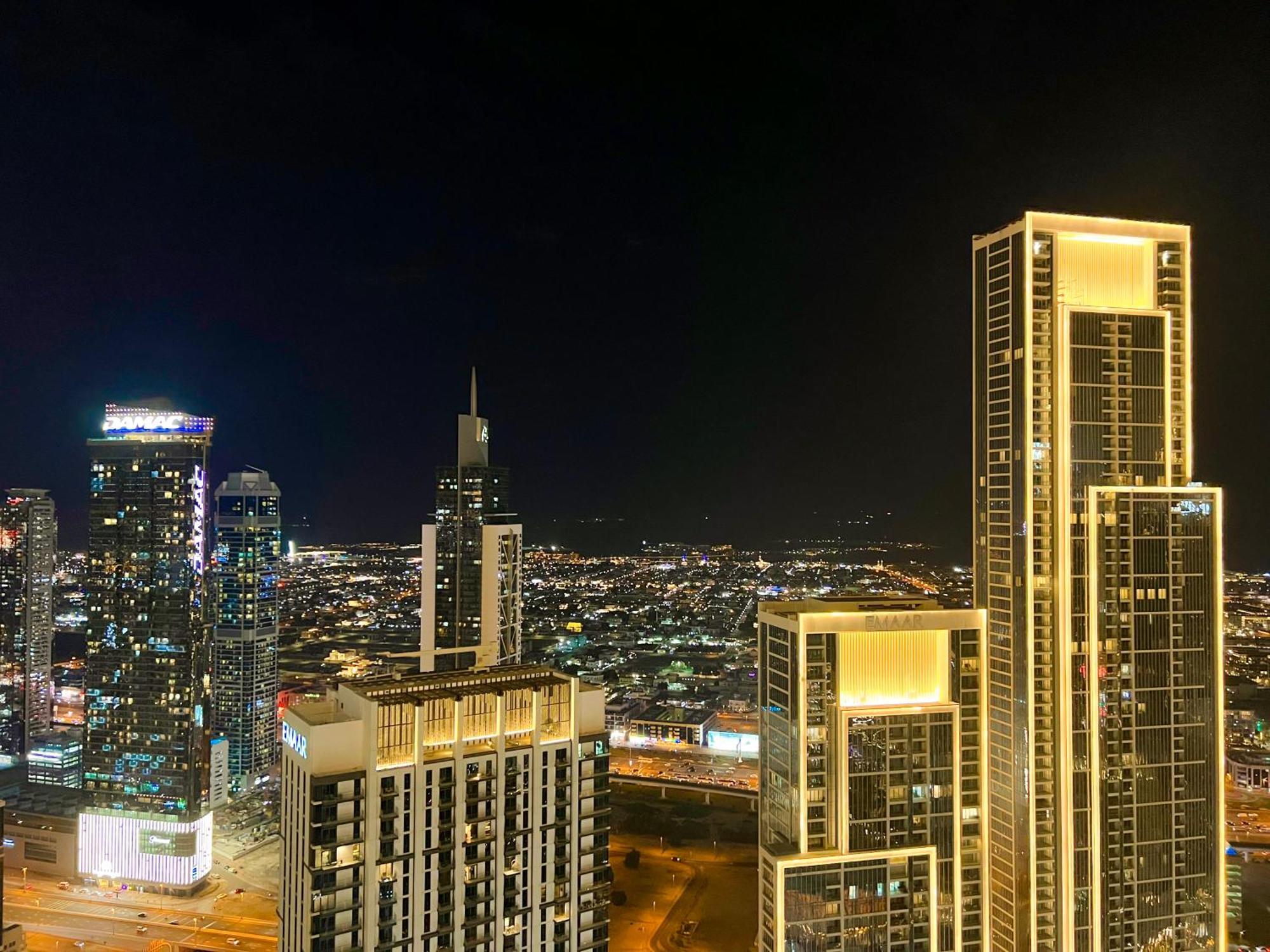Downtown Luxury - Stunning Burj Khalifa & Sea View - 5 Minutes Walk To Dubai Mall מראה חיצוני תמונה