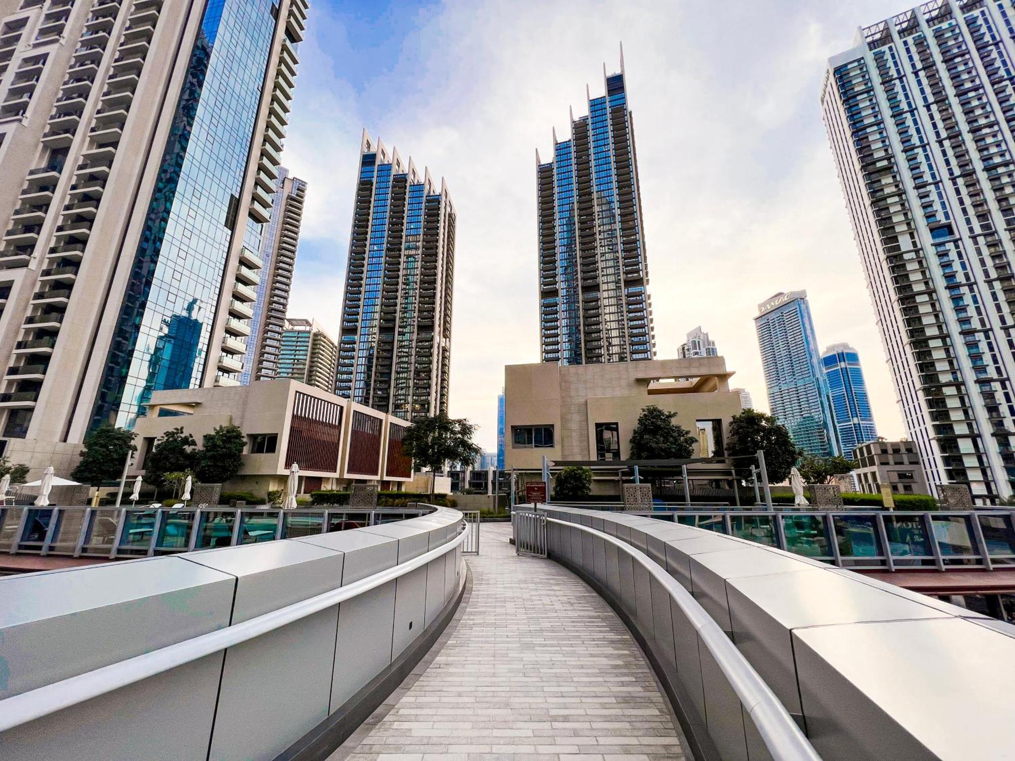 Downtown Luxury - Stunning Burj Khalifa & Sea View - 5 Minutes Walk To Dubai Mall מראה חיצוני תמונה