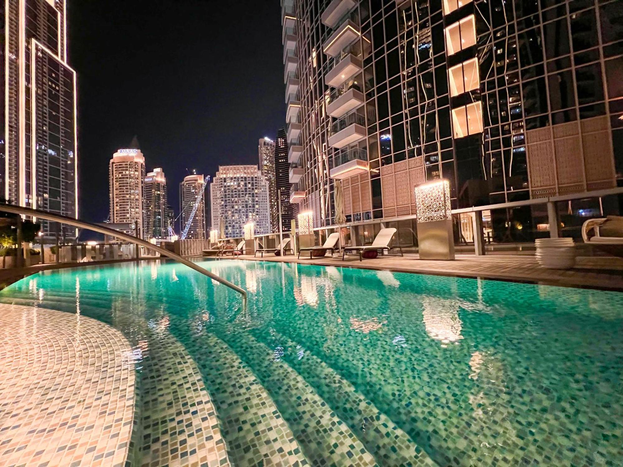 Downtown Luxury - Stunning Burj Khalifa & Sea View - 5 Minutes Walk To Dubai Mall מראה חיצוני תמונה