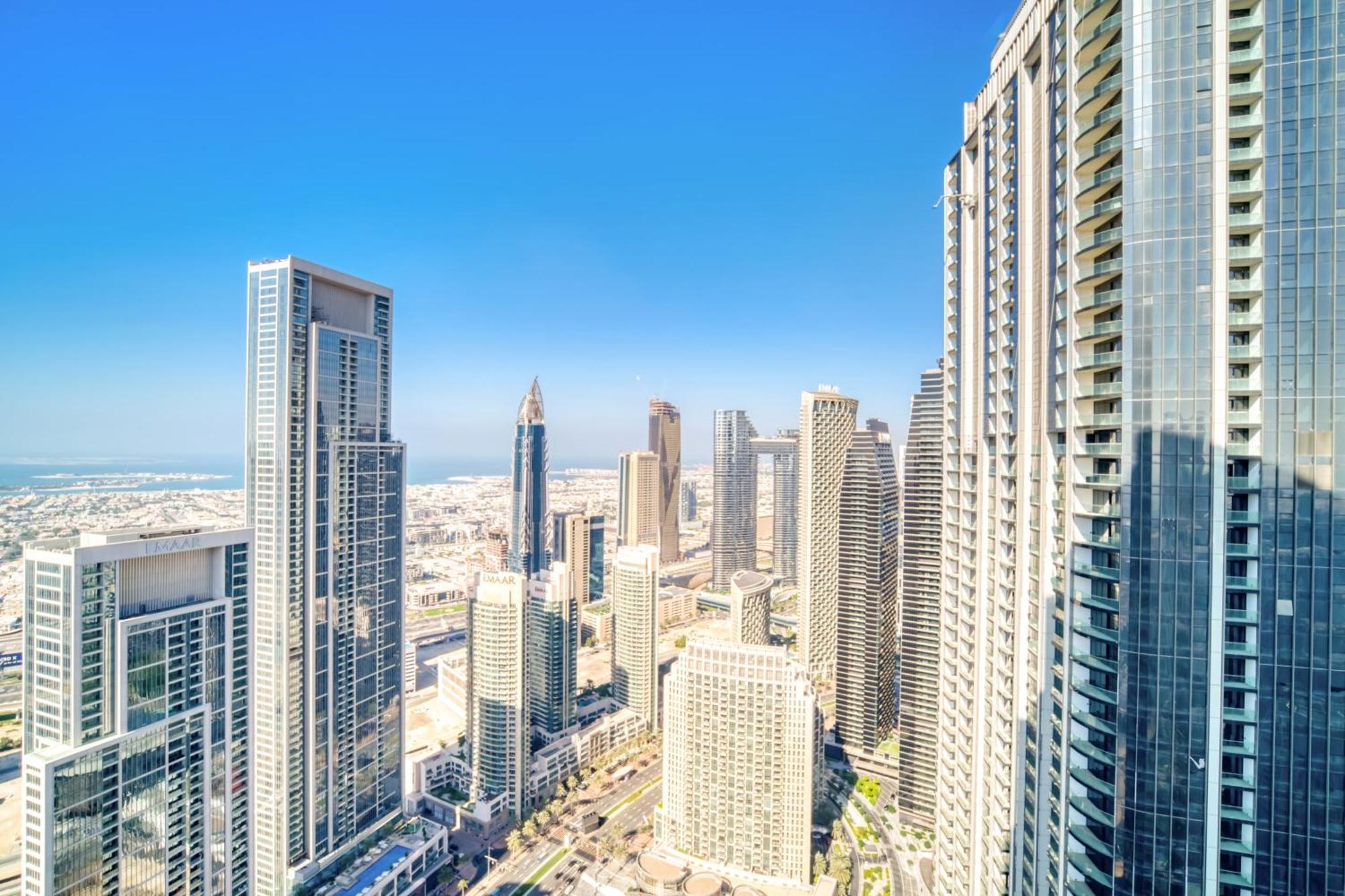 Downtown Luxury - Stunning Burj Khalifa & Sea View - 5 Minutes Walk To Dubai Mall מראה חיצוני תמונה