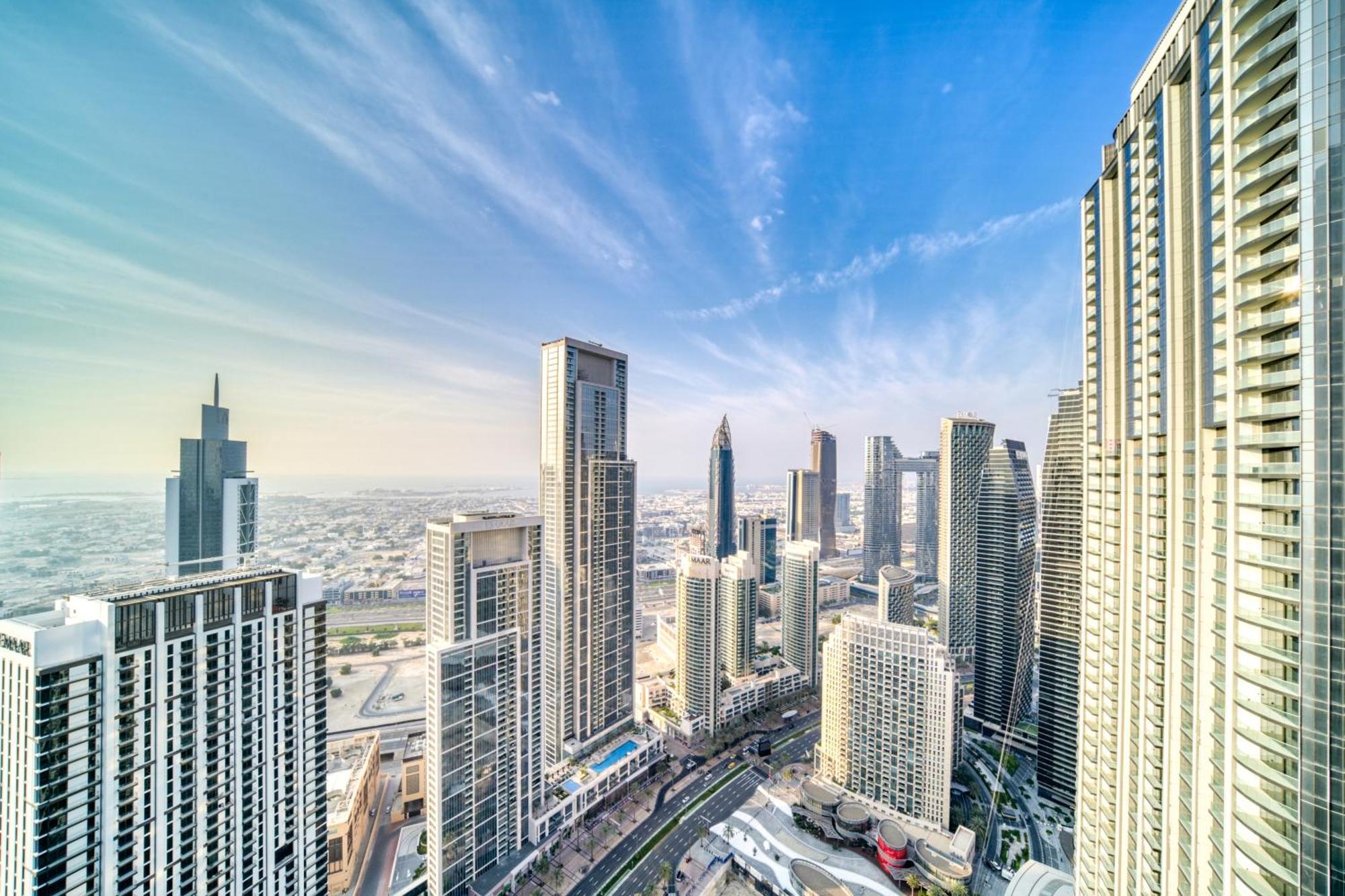 Downtown Luxury - Stunning Burj Khalifa & Sea View - 5 Minutes Walk To Dubai Mall מראה חיצוני תמונה