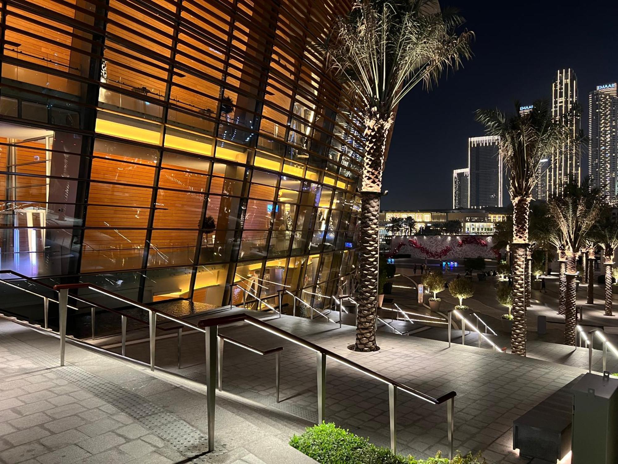 Downtown Luxury - Stunning Burj Khalifa & Sea View - 5 Minutes Walk To Dubai Mall מראה חיצוני תמונה